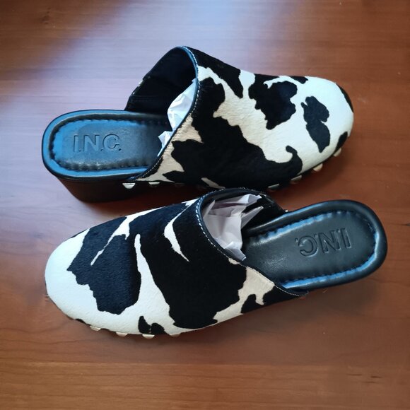 Women's Cow Hair Clogs Black and Cream with Gold Studs - Picture 3 of 6